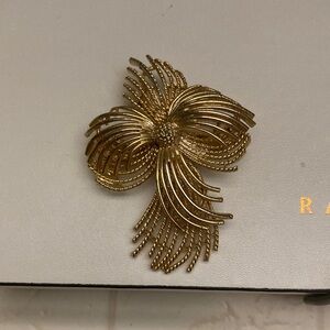 Gold Floral Brooch